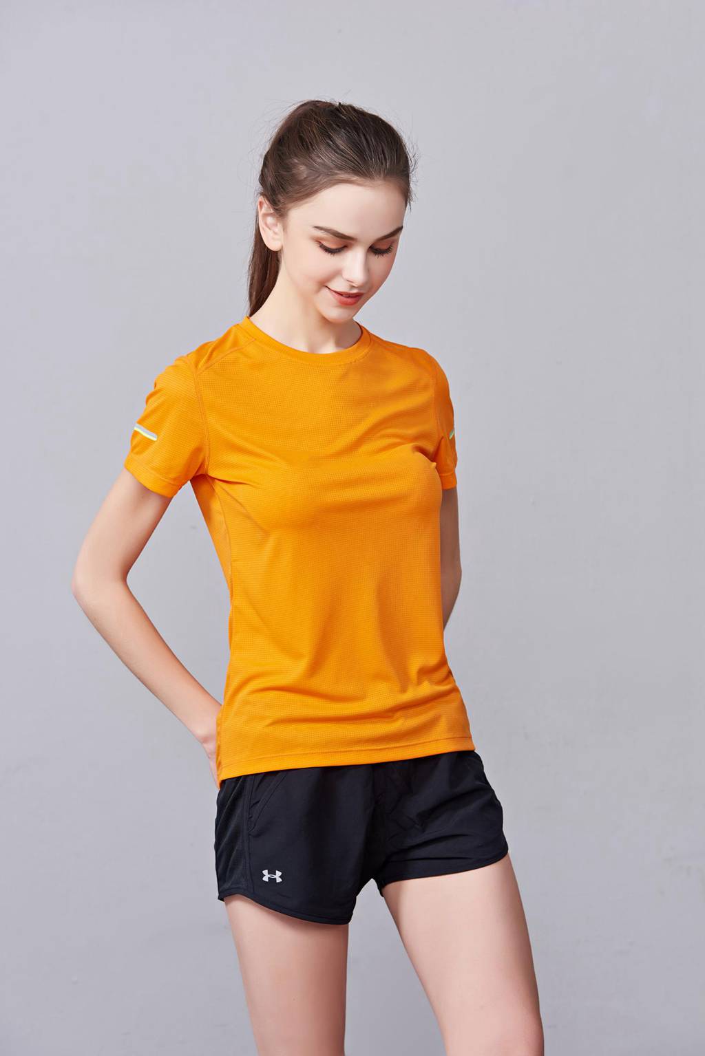 春夏季潮流新品 男女短袖上衣 时尚纯棉运动T恤衫 橘色